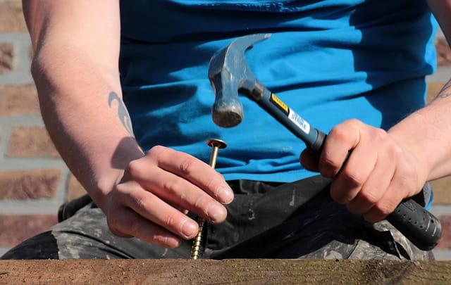 wooden board, larch wood, screw, long screw, hammer, drive in the screw, attach, carpentry, hands, outdoors, hammer, hammer, hammer, hammer, hammer, attach